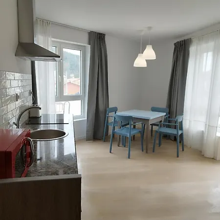 Y Estudios El Centro Apartment *