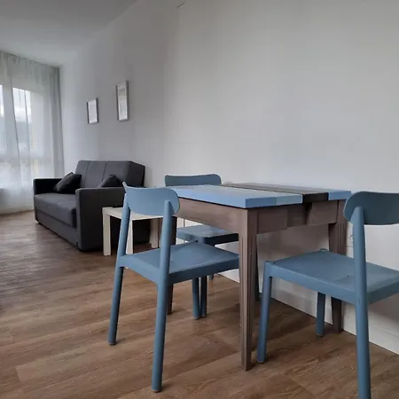 Y Estudios El Centro Vargas